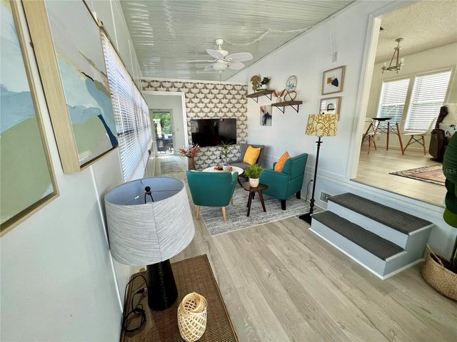 9000 US HIGHWAY 192 929, Clermont, FL 34714