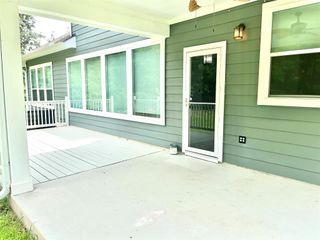 108 W Keamuku CT, Bastrop, TX 78602