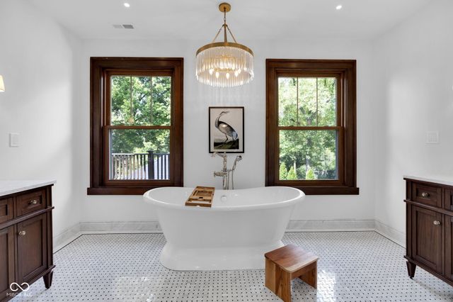 2730 Sutherland Avenue, Indianapolis, IN 46205