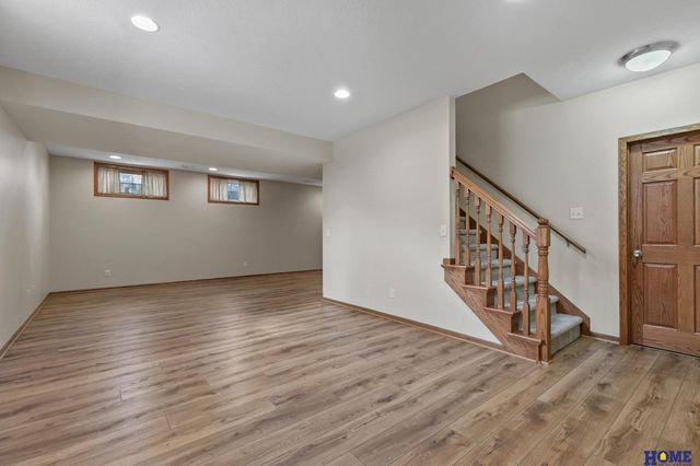 6851 Shadow Ridge Road, Lincoln, NE 68512