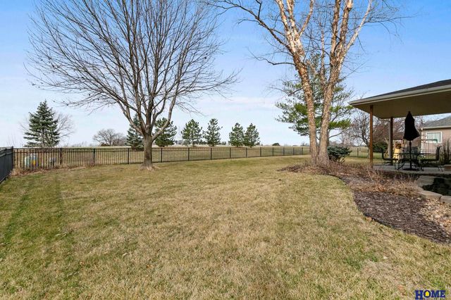 6851 Shadow Ridge Road, Lincoln, NE 68512