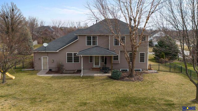 6851 Shadow Ridge Road, Lincoln, NE 68512