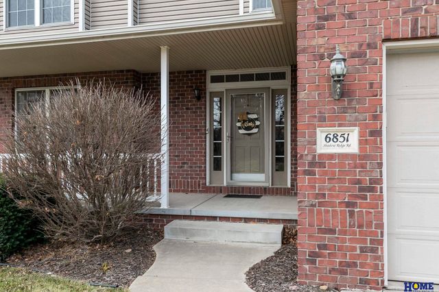 6851 Shadow Ridge Road, Lincoln, NE 68512