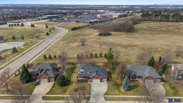 6851 Shadow Ridge Road, Lincoln, NE 68512