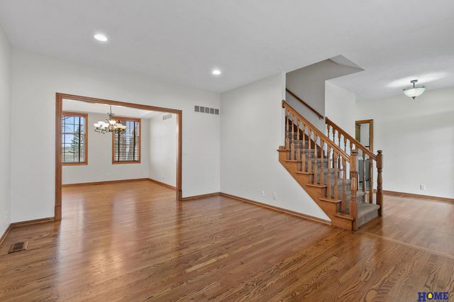 6851 Shadow Ridge Road, Lincoln, NE 68512