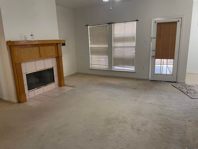 218 Edgehaven Dr, Baton Rouge, LA 70810