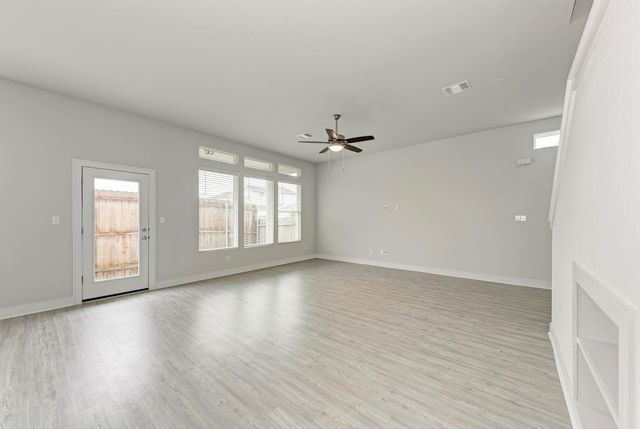 2200 Luna Azul VW 81, Round Rock, TX 78664