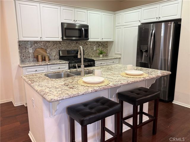 2937 Palmera Lane, Simi Valley, CA 93065