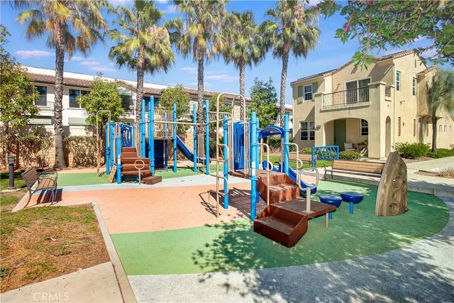 2937 Palmera Lane, Simi Valley, CA 93065