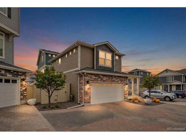 3934 N Quatar Ct, Aurora, CO 80019