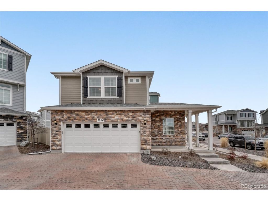 3934 N Quatar Ct, Aurora, CO 80019