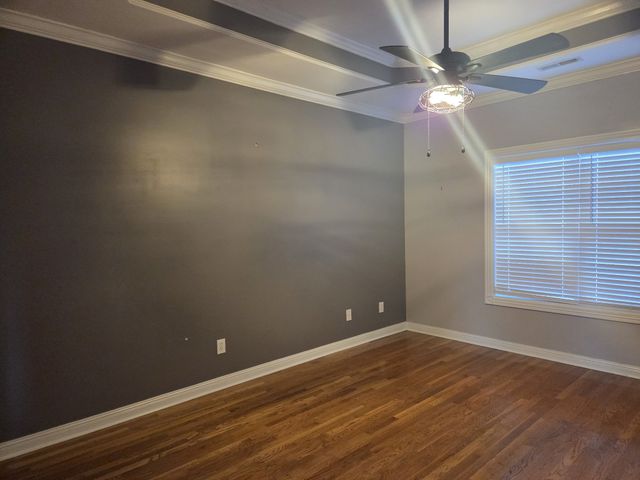 2102 Salem Woods Dr, Rockvale, TN 37153