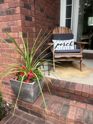 2102 Salem Woods Dr, Rockvale, TN 37153