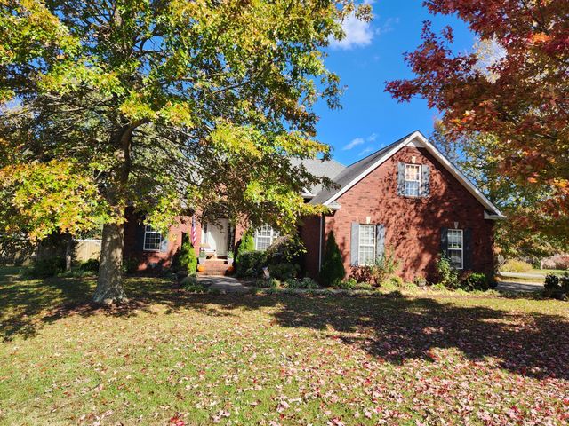 2102 Salem Woods Dr, Rockvale, TN 37153