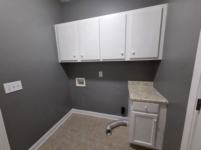 2102 Salem Woods Dr, Rockvale, TN 37153