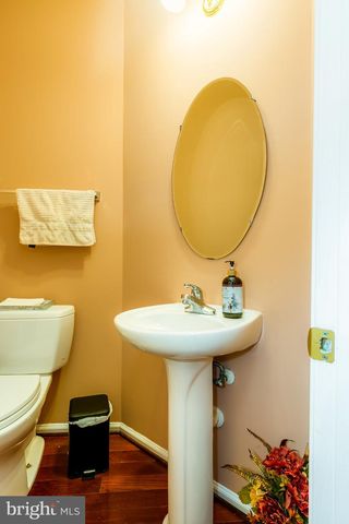 13665 SAINT JOHNS WOOD PL, Herndon, VA 20171