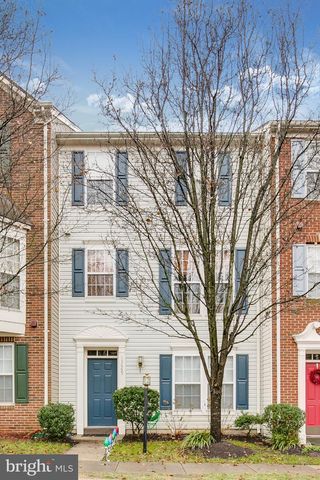 13665 SAINT JOHNS WOOD PL, Herndon, VA 20171