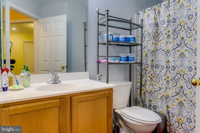 13665 SAINT JOHNS WOOD PL, Herndon, VA 20171