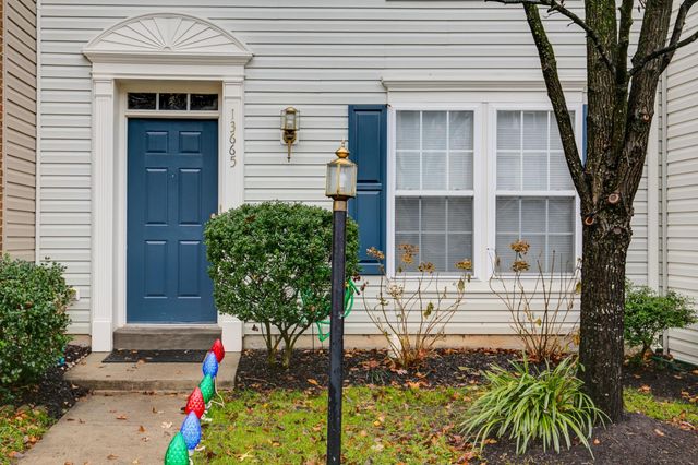 13665 SAINT JOHNS WOOD PL, Herndon, VA 20171