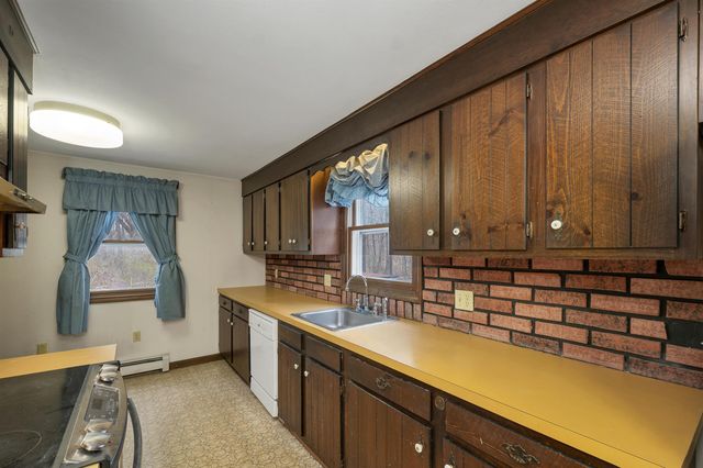 12 Blueberry Road, Windham, NH 03087