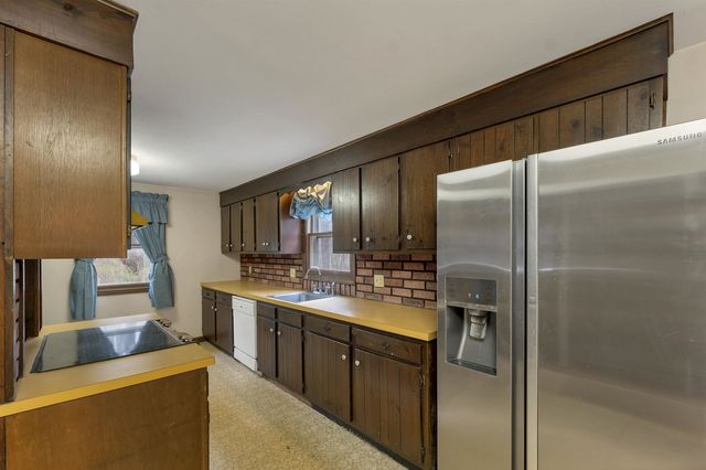 12 Blueberry Road, Windham, NH 03087
