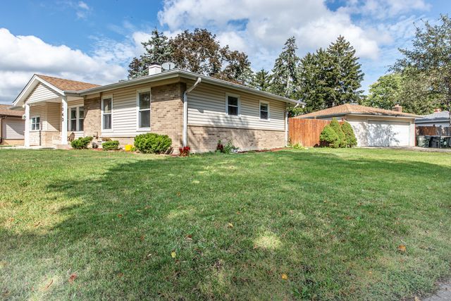 1043 Elmwood Lane, Elk Grove Village, IL 60007