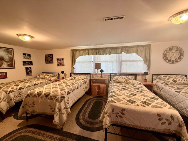4508 Mohawk Trail, Gladwin, MI 48624