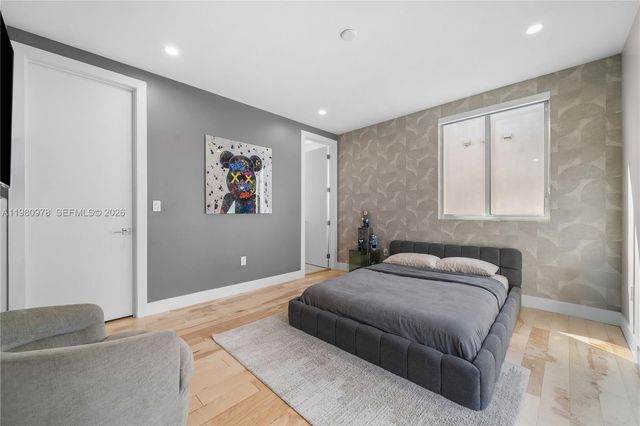 7453 NW 100th Ct, Doral, FL 33178