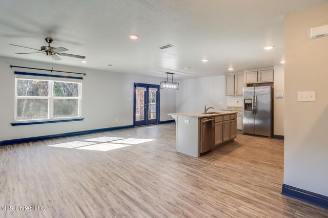 5261 Overland Drive, Biloxi, MS 39532