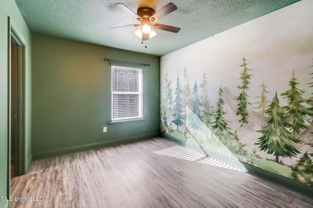 5261 Overland Drive, Biloxi, MS 39532