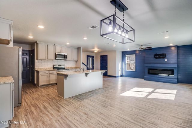 5261 Overland Drive, Biloxi, MS 39532