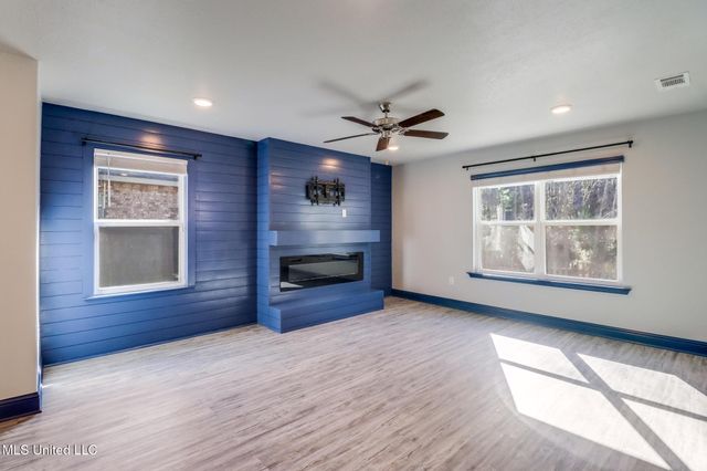 5261 Overland Drive, Biloxi, MS 39532