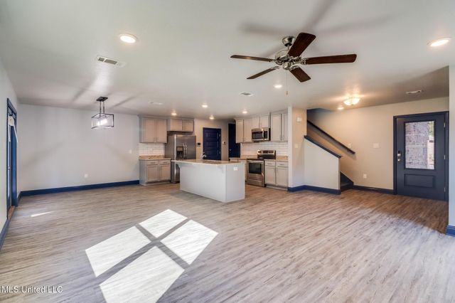 5261 Overland Drive, Biloxi, MS 39532