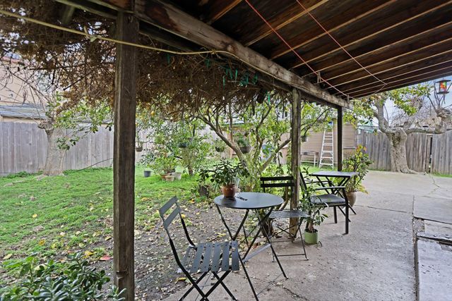 517 S Sacramento St, Lodi, CA 95240