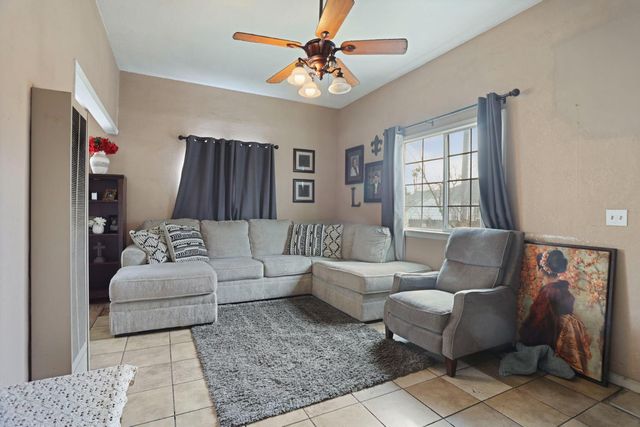 517 S Sacramento St, Lodi, CA 95240