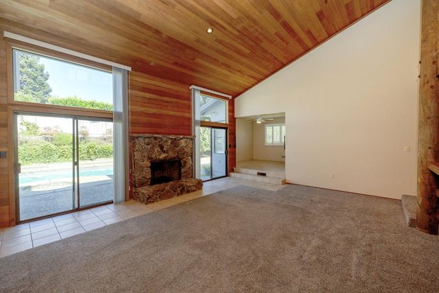 6707 Zerillo Dr, Riverbank, CA 95367