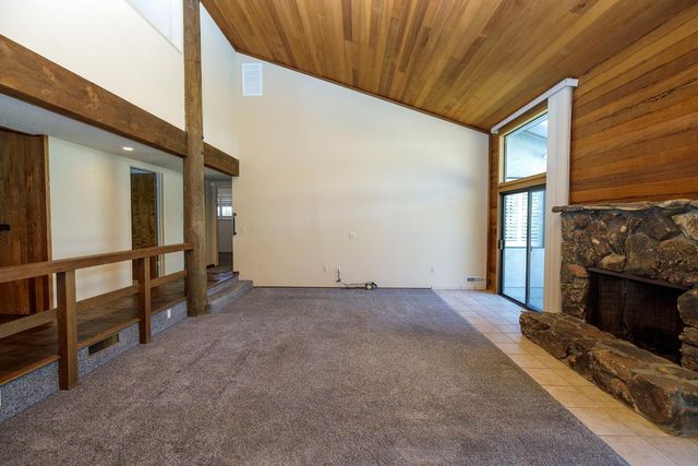 6707 Zerillo Dr, Riverbank, CA 95367