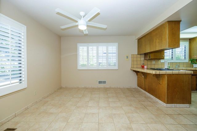 6707 Zerillo Dr, Riverbank, CA 95367