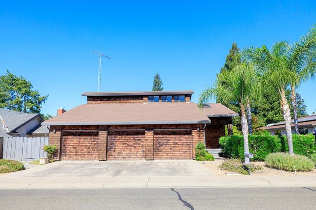 6707 Zerillo Dr, Riverbank, CA 95367