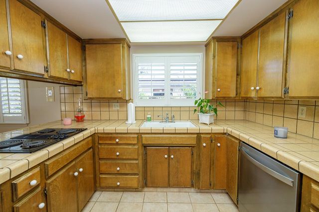 6707 Zerillo Dr, Riverbank, CA 95367