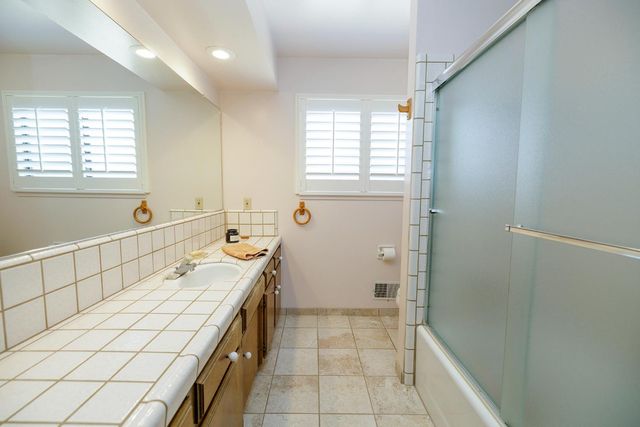6707 Zerillo Dr, Riverbank, CA 95367