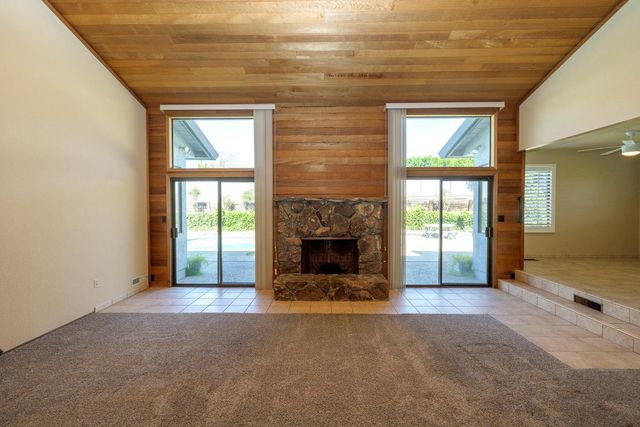 6707 Zerillo Dr, Riverbank, CA 95367