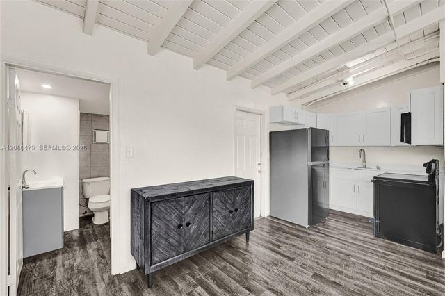 1843 Lauderdale Manor Drive, Fort Lauderdale, FL 33311