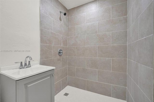 1843 Lauderdale Manor Drive, Fort Lauderdale, FL 33311