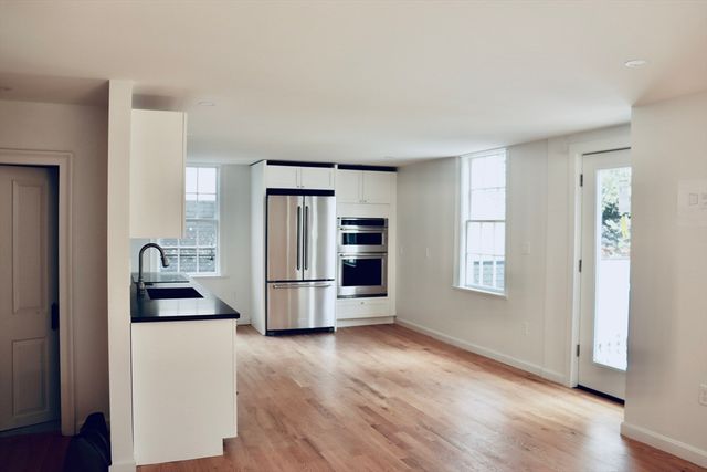 14 Lynde Street 2, Salem, MA 01970