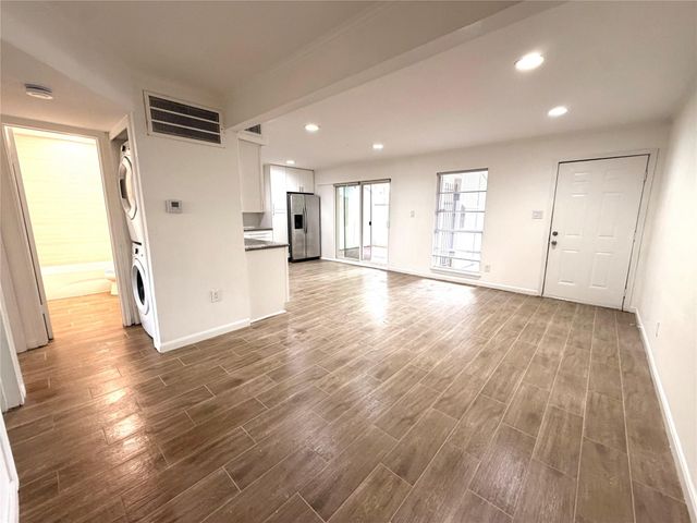 4723 Aftonshire Drive A3, Houston, TX 77027