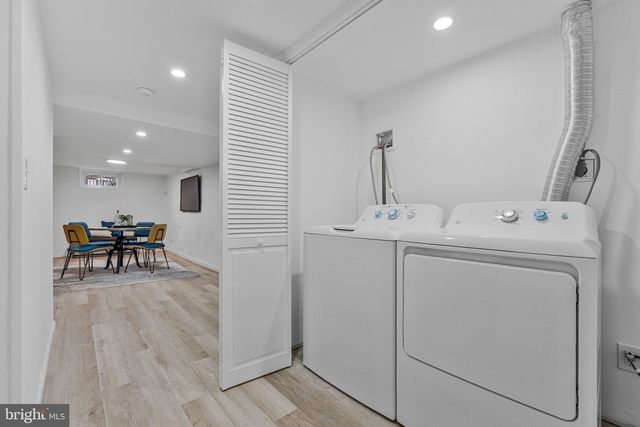 450 E E ST, Purcellville, VA 20132