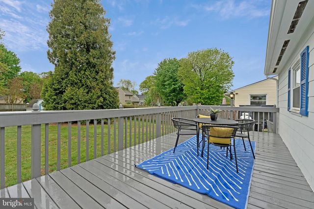 450 E E ST, Purcellville, VA 20132