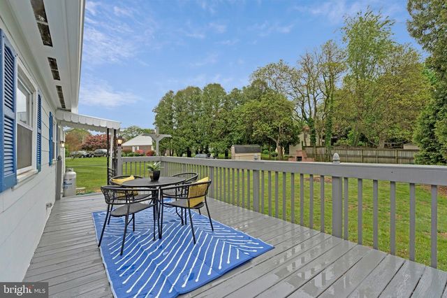 450 E E ST, Purcellville, VA 20132