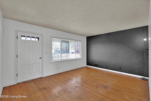 211 Chattanooga Ave, Louisville, KY 40214